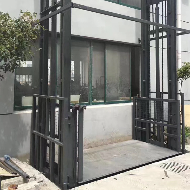 桂平5吨室外升降货梯